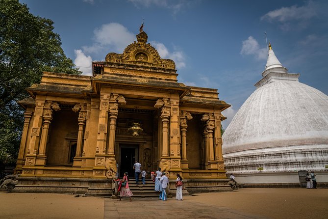 Kelaniya Vibhishana Temple